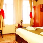 Kufe Hotel 3*